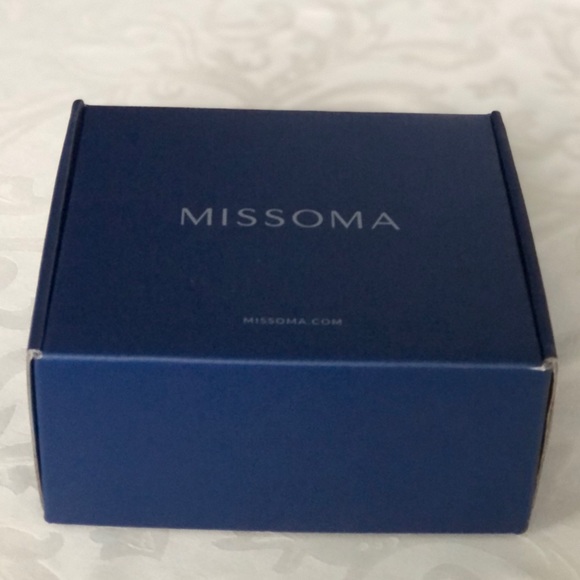 Missoma Jewelry Gift/Storage Boxes - Picture 7 of 7